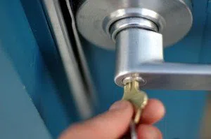 Neighborhood Locksmith Store Santa Fe Springs, CA 562-263-5452 - key-broke-in-lock